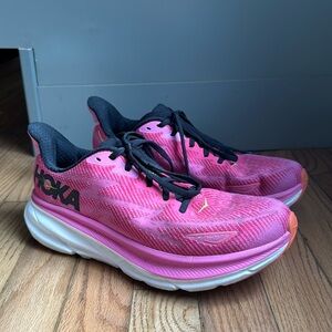 Hoka hot pink Clifton 9 sneakers